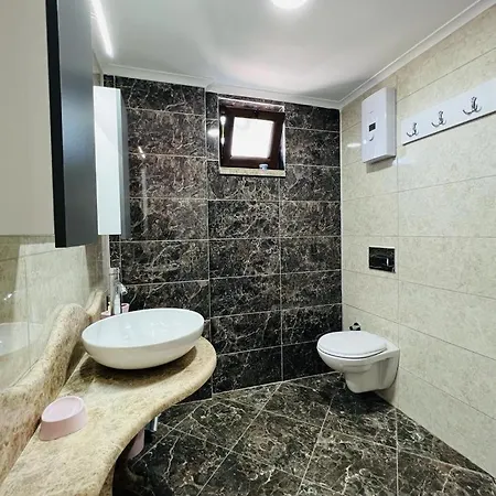 Mandalina Apartment